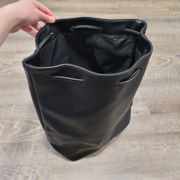 VICTORIA'S SECRET | Faux Leather Drawstring Bag Backpack - Picture 5 of 6